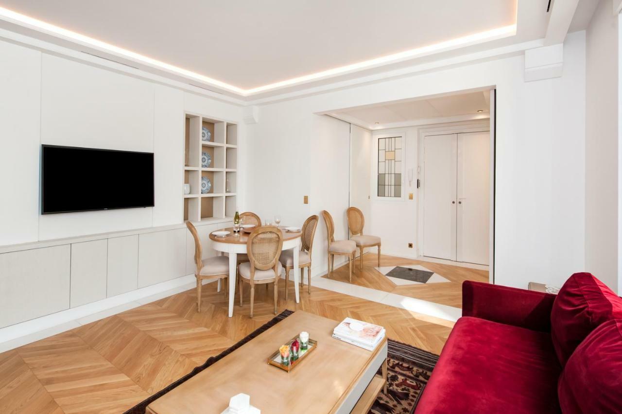Luxury Montaigne Apartment Párizs Kültér fotó