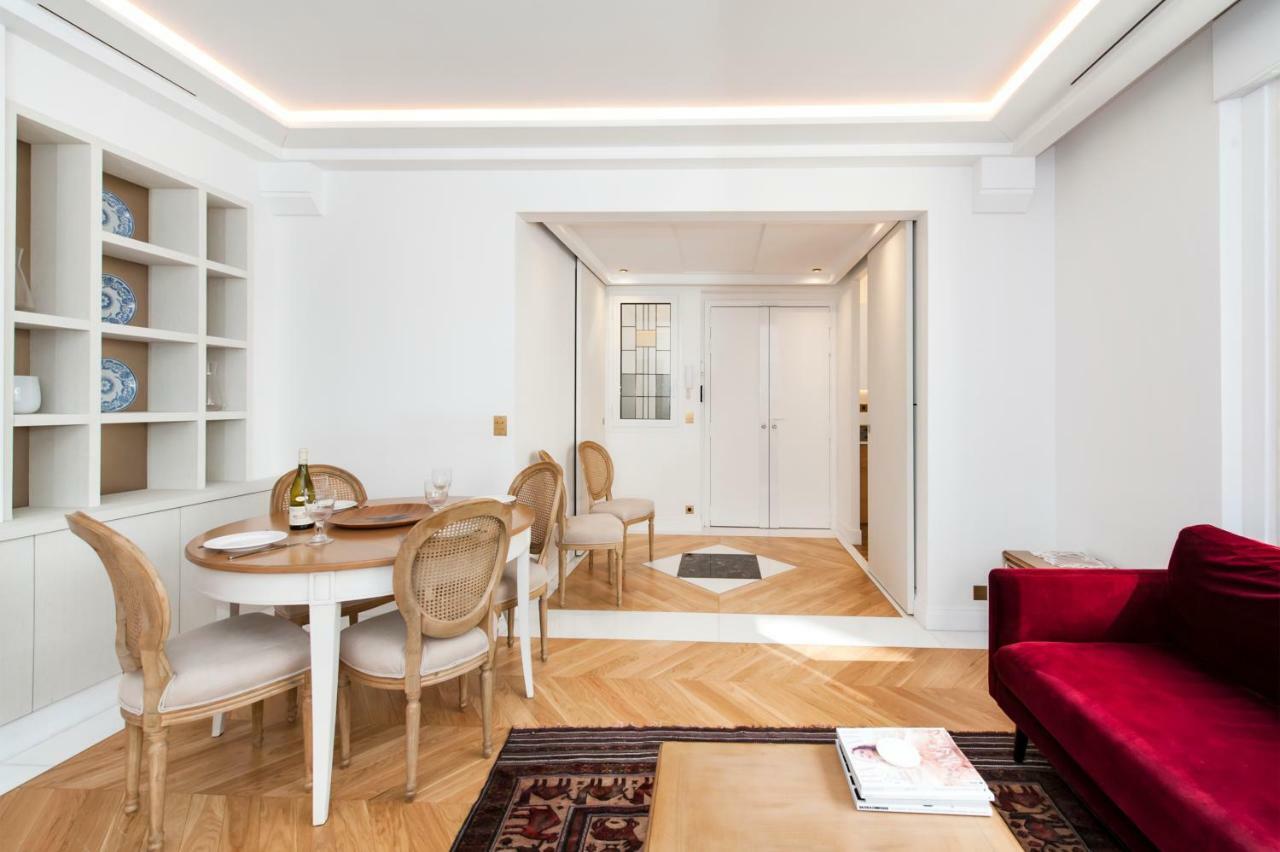Luxury Montaigne Apartment Párizs Kültér fotó