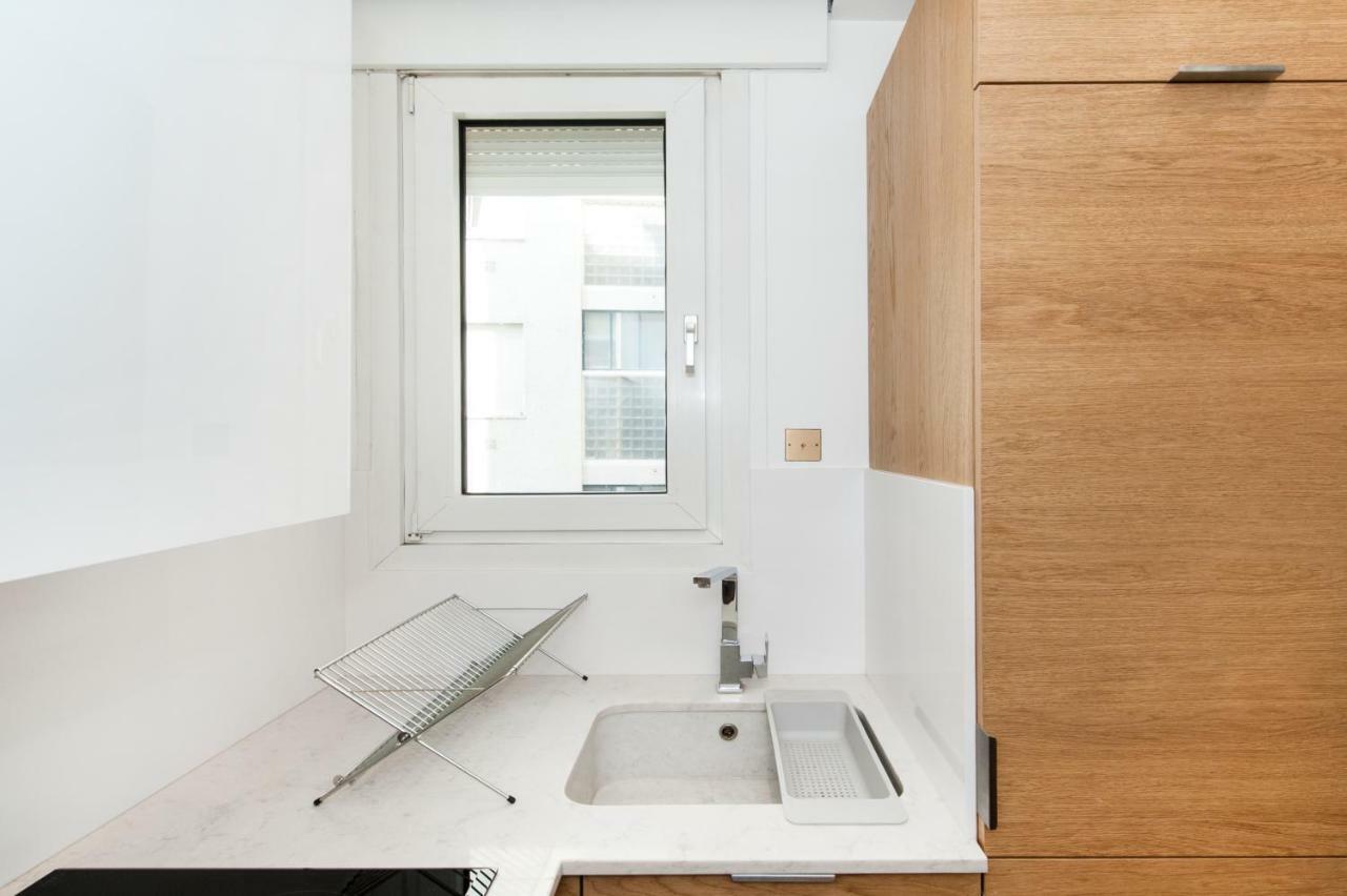 Luxury Montaigne Apartment Párizs Kültér fotó
