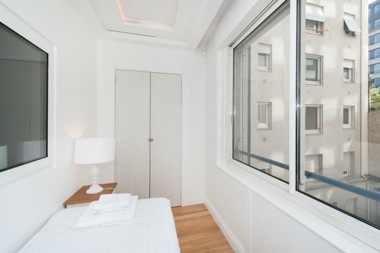 Luxury Montaigne Apartment Párizs Kültér fotó