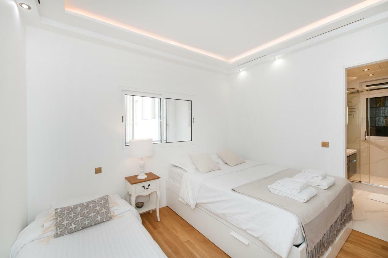 Luxury Montaigne Apartment Párizs Kültér fotó